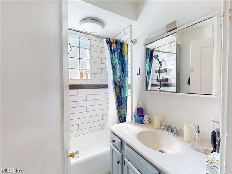 2320 Bellfield Avenue, Cleveland Heights, OH 44106 Photo 32