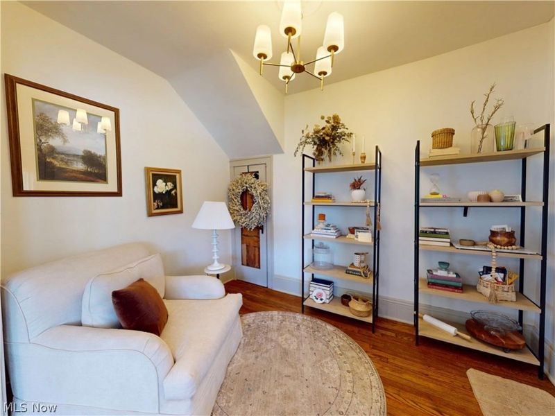 2320 Bellfield Avenue , Cleveland Heights, OH 44106 Photo 4