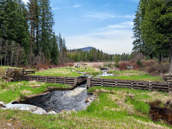 22 Elk Rd, Newport, WA 99156