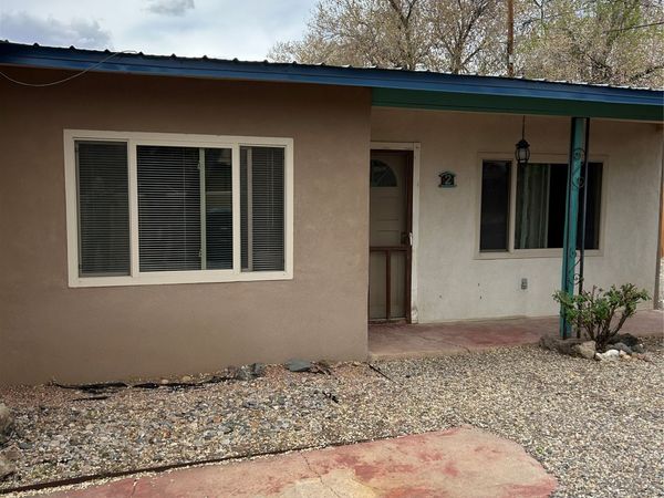 3120 Jemez Road, Santa Fe, NM 87507