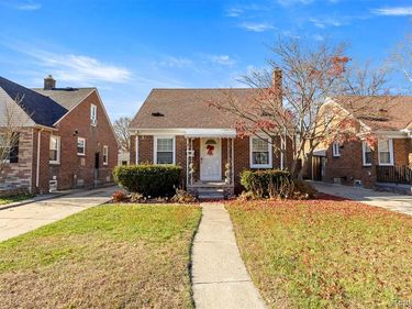 2011 Burger Street , Dearborn, MI 48128