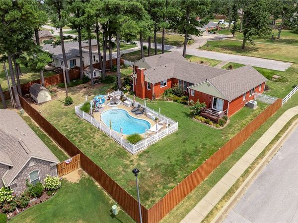 1406 W Birch Drive, Rogers, AR 72758