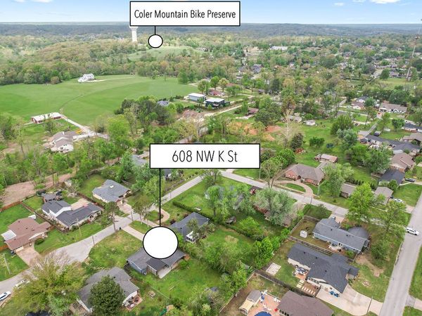 608 NW K Street, Bentonville, AR 72712