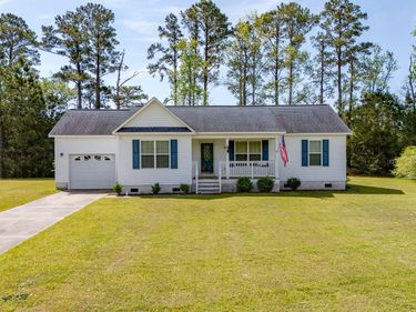 452 Woodland Drive , Swansboro, NC 28584
