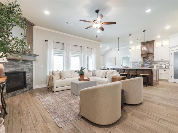 5909 Grandby Road, Edmond, OK 73034