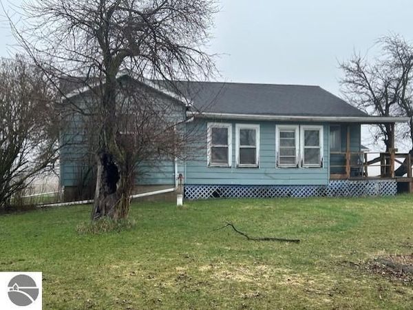 4814 Carpenter Road, Tawas City, MI 48763