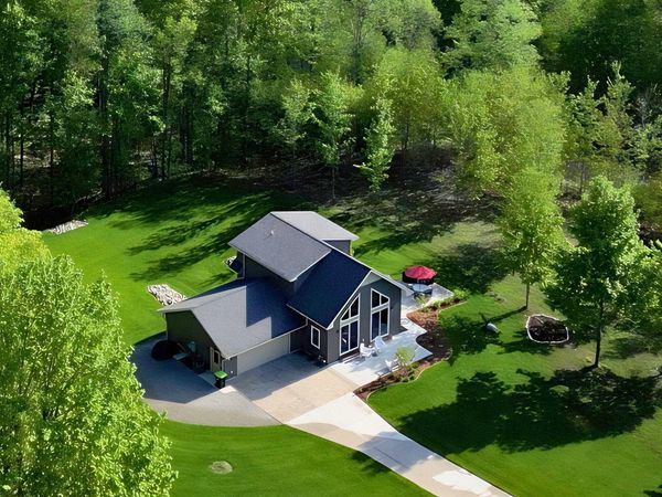 2013 Kasson Road E, Cedar, MI 49621