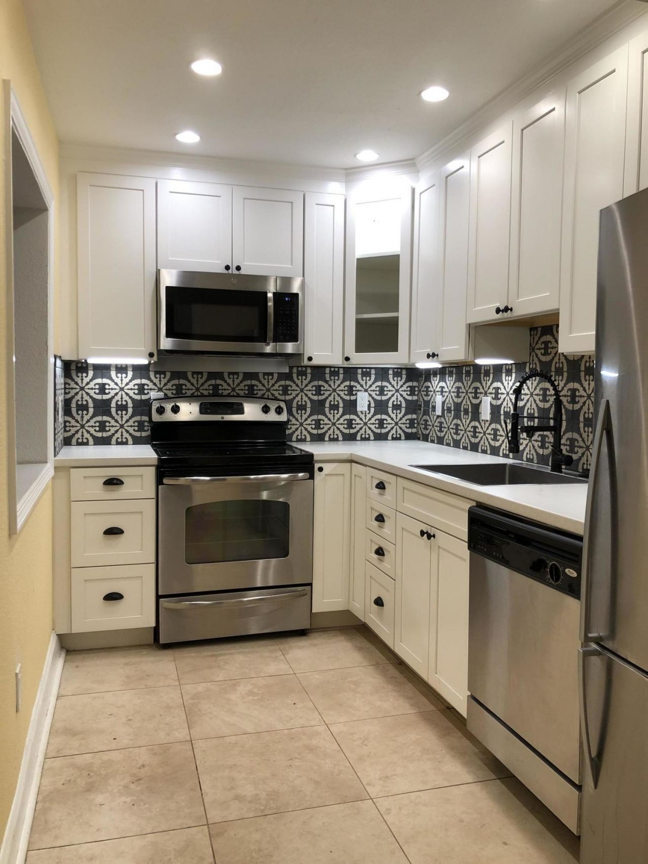 12 S Ocean Breeze, Unit #1, Lake Worth Beach, FL 33460 Photo