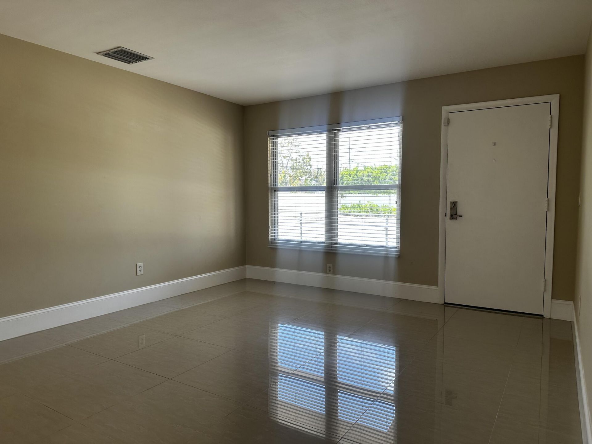 3500 Lake Avenue, West Palm Beach, FL 33405 Photo