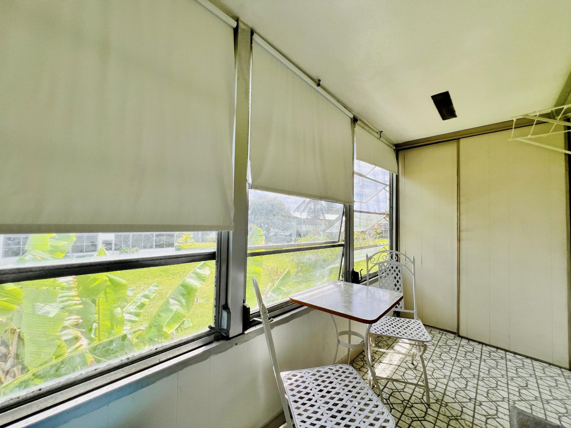 142 Cambridge F, West Palm Beach, FL 33417 Photo