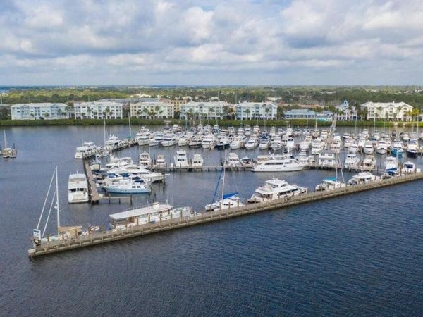 975 NW Flagler Avenue, Unit 403, Stuart, FL 34994