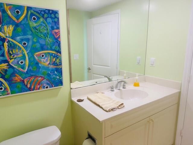 975 NW Flagler Avenue, Unit 403, Stuart, FL 34994 Photo