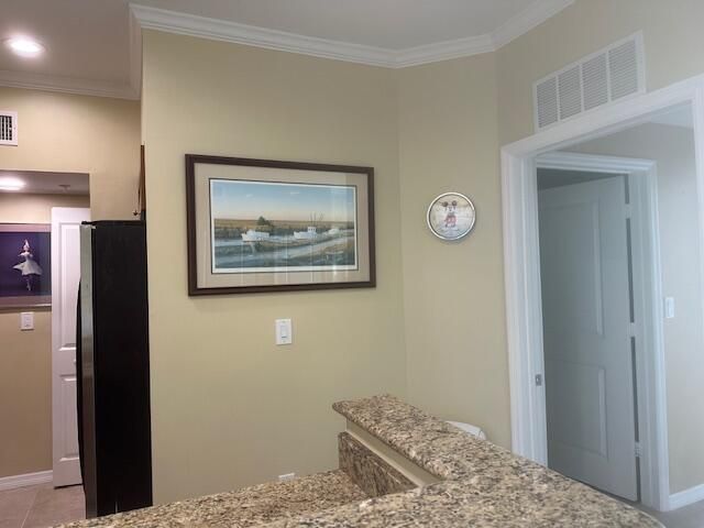 975 NW Flagler Avenue, Unit 403, Stuart, FL 34994 Photo