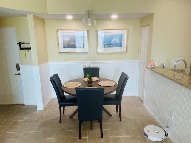 975 NW Flagler Avenue, Unit 403, Stuart, FL 34994 Photo