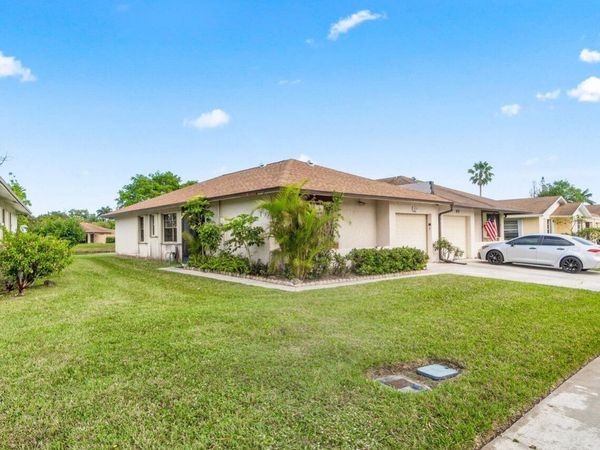 1620 Granfern Avenue, Unit 1620, West Palm Beach, FL 33415