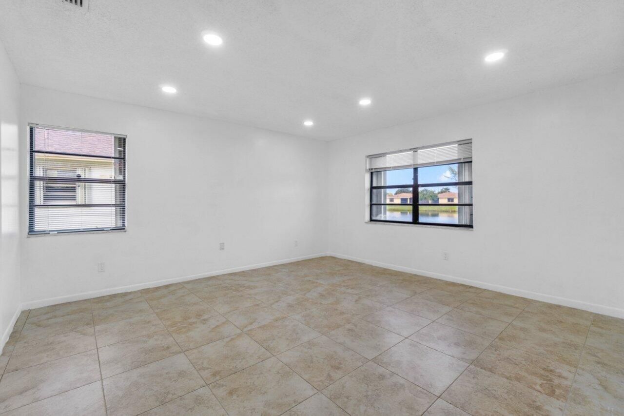 1620 Granfern Avenue, Unit 1620, West Palm Beach, FL 33415 Photo