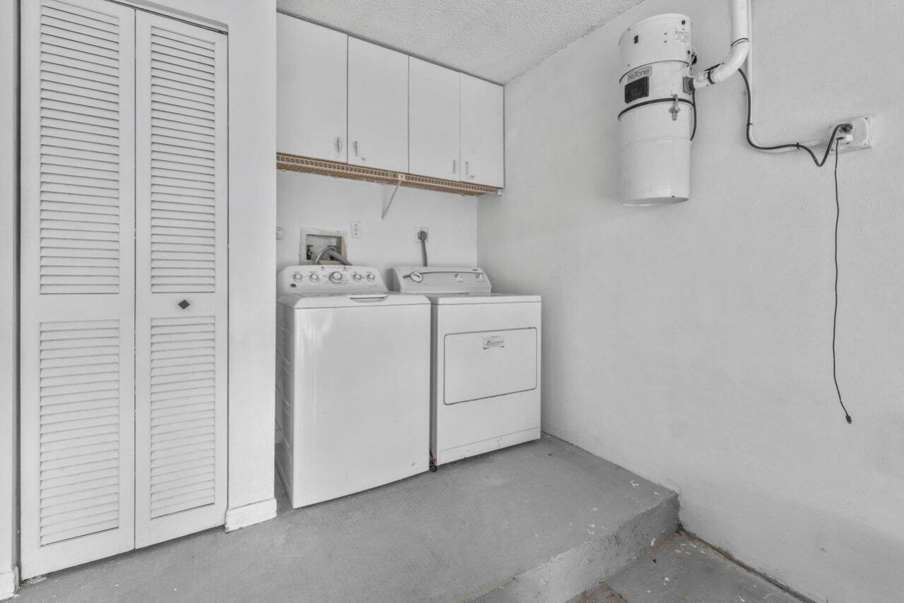 1620 Granfern Avenue, Unit 1620, West Palm Beach, FL 33415 Photo