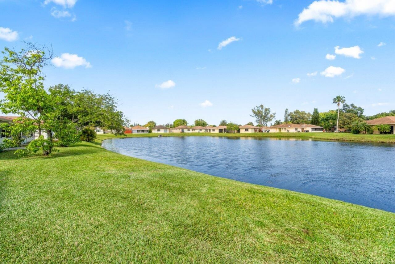 1620 Granfern Avenue, Unit 1620, West Palm Beach, FL 33415 Photo