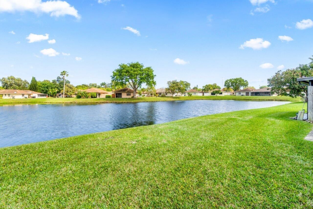 1620 Granfern Avenue, Unit 1620, West Palm Beach, FL 33415 Photo