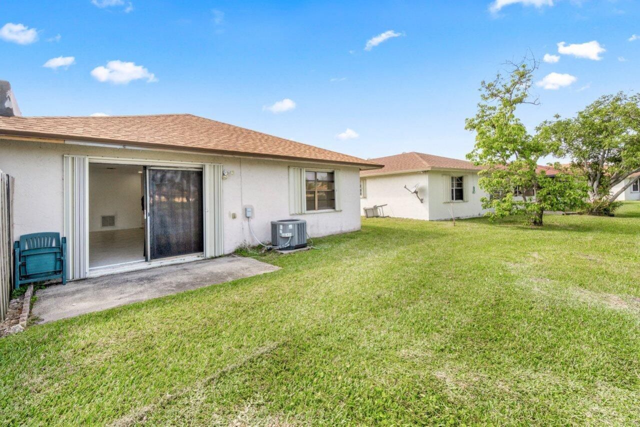 1620 Granfern Avenue, Unit 1620, West Palm Beach, FL 33415 Photo