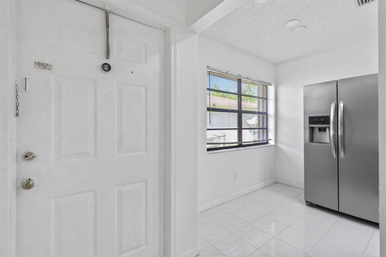 1620 Granfern Avenue, Unit 1620, West Palm Beach, FL 33415 Photo