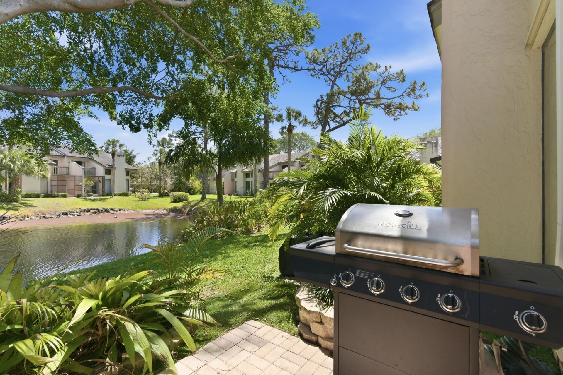 6075 Glendale Drive, Boca Raton, FL 33433 Photo