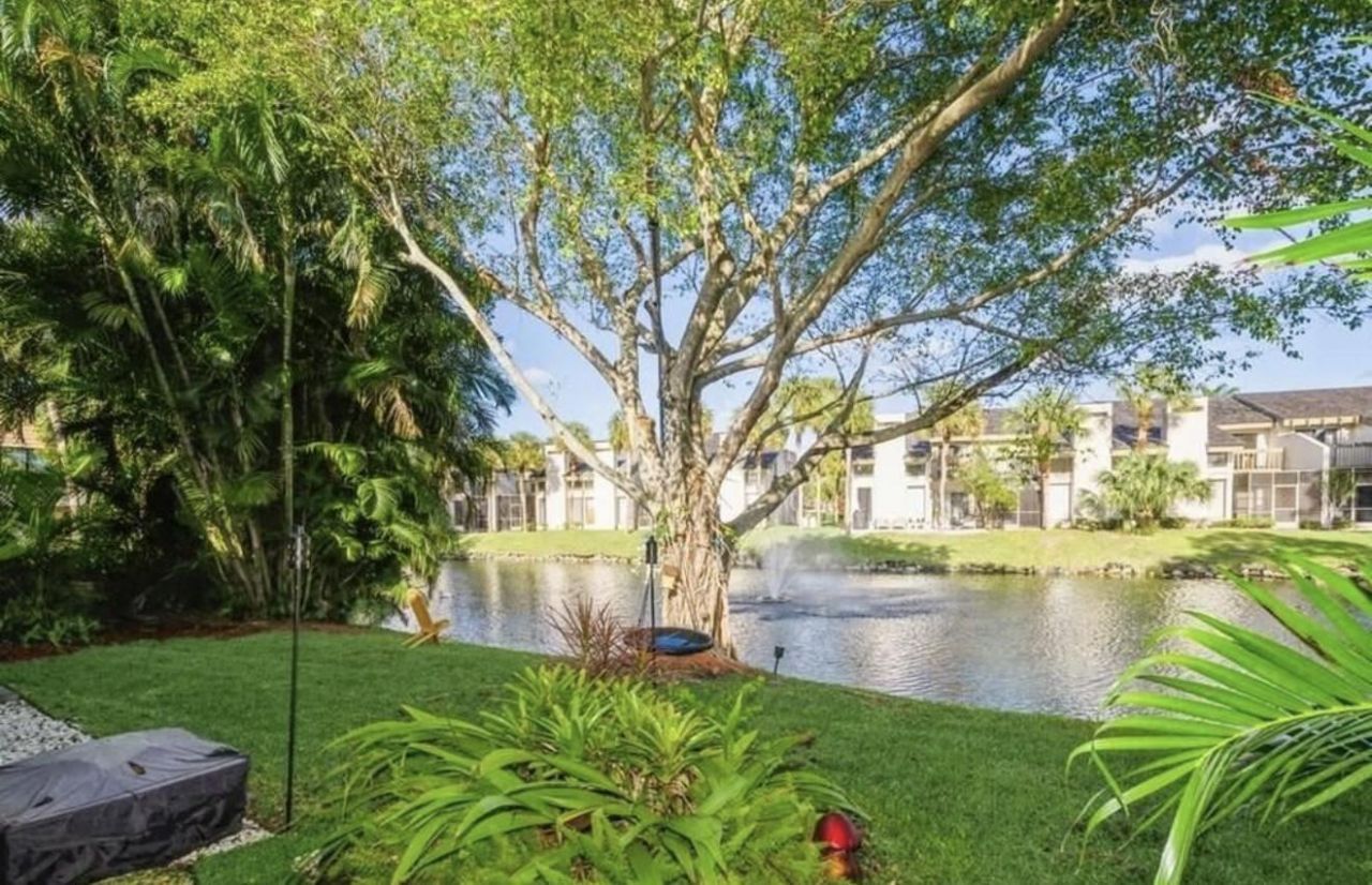 6075 Glendale Drive, Boca Raton, FL 33433 Photo