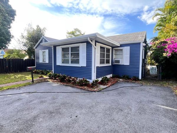 712 Tuscaloosa Street, West Palm Beach, FL 33405