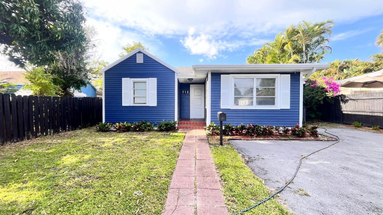 712 Tuscaloosa Street, West Palm Beach, FL 33405 Photo