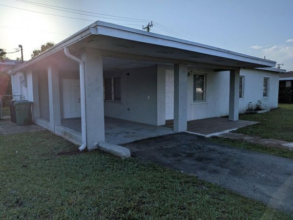 14521 Ellington Street, Miami, FL 33176