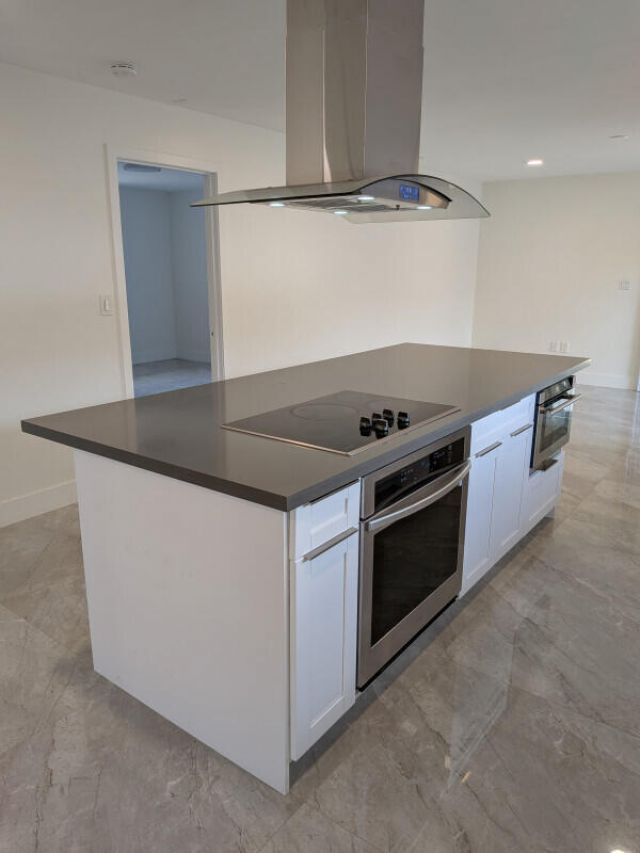 536 NW 43rd Court, Miami, FL 33126 Photo