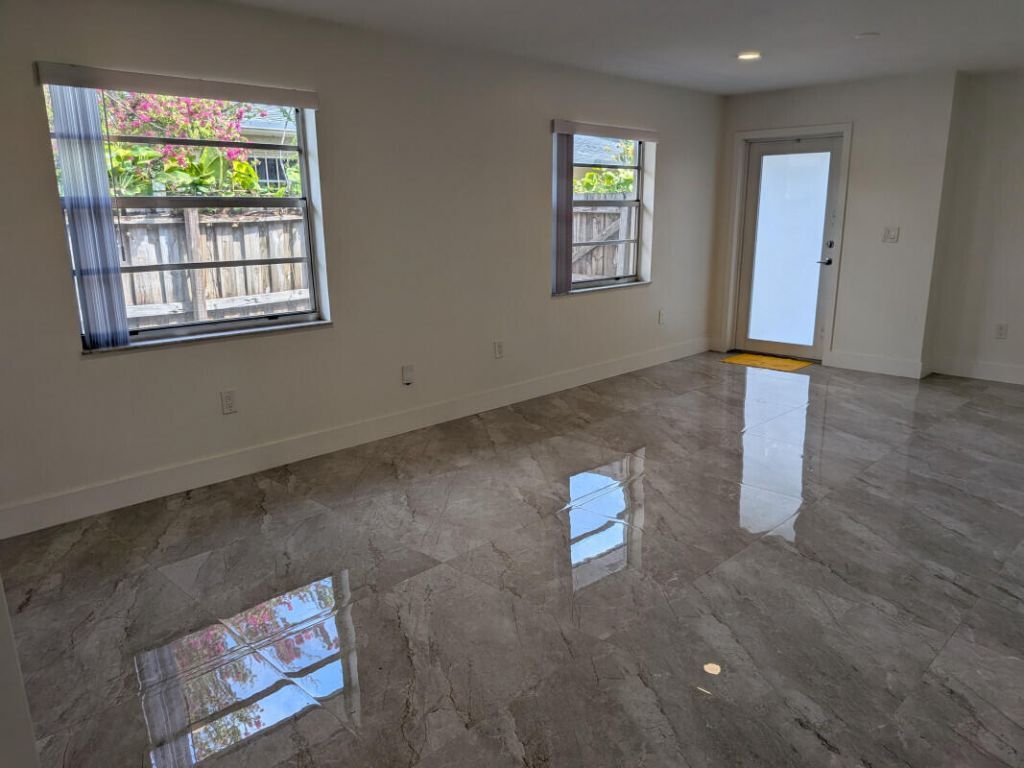 536 NW 43rd Court, Miami, FL 33126 Photo