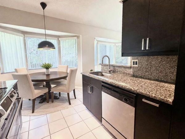 9202 NW 9th Court, Plantation, FL 33324