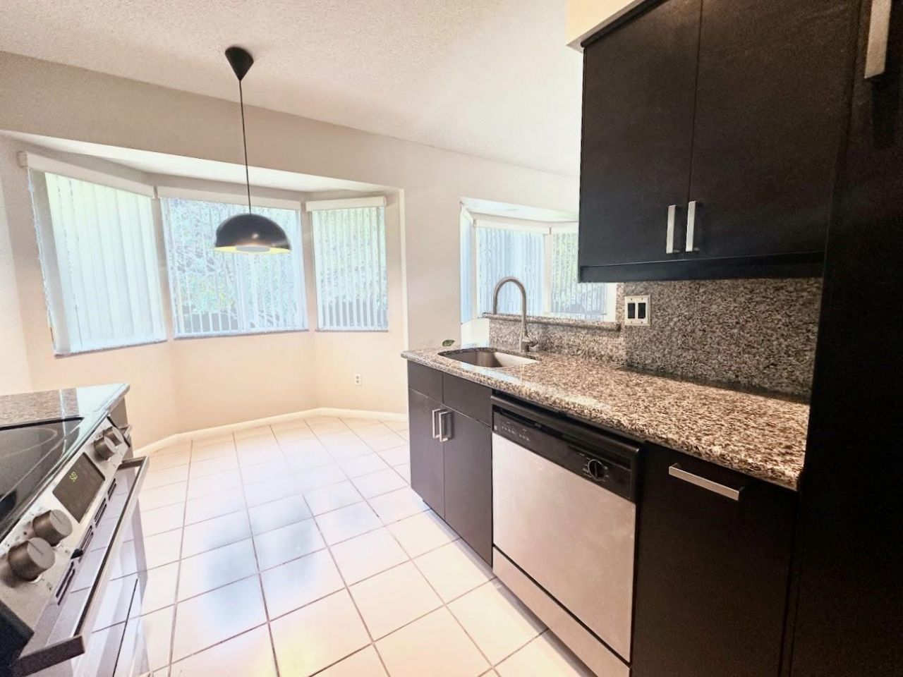 9202 NW 9th Place, Plantation, FL 33324 Photo