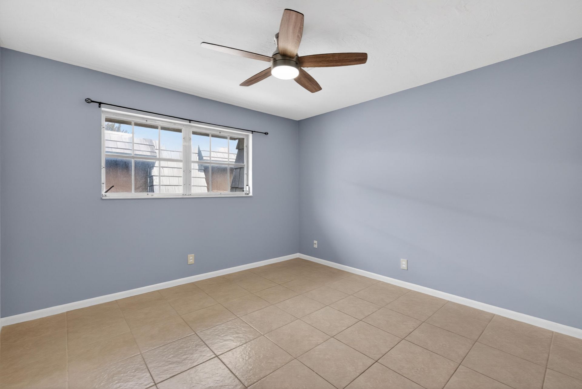 423 Pine Tree Court, Unit 23, Atlantis, FL 33462 Photo