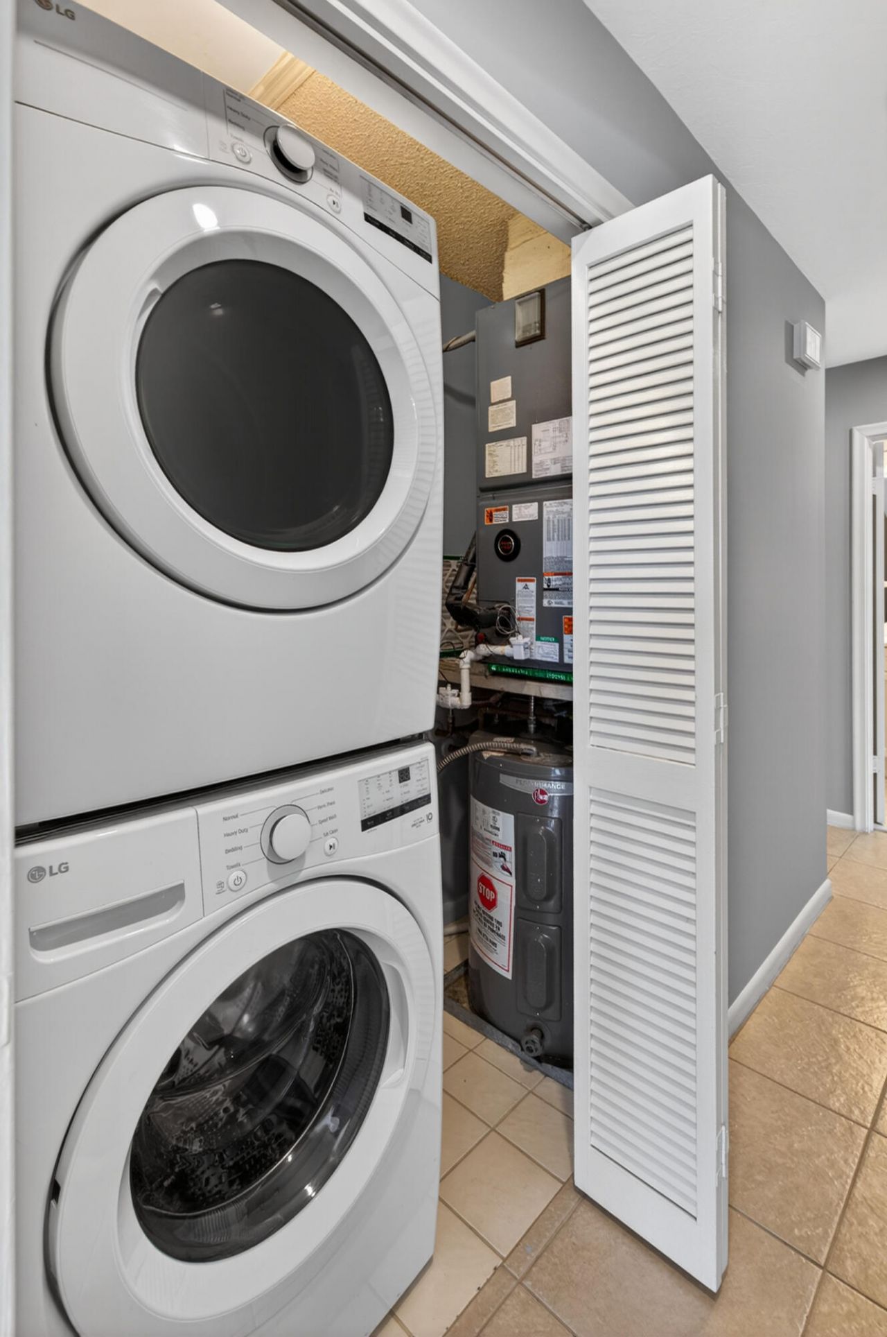 423 Pine Tree Court, Unit 23, Atlantis, FL 33462 Photo