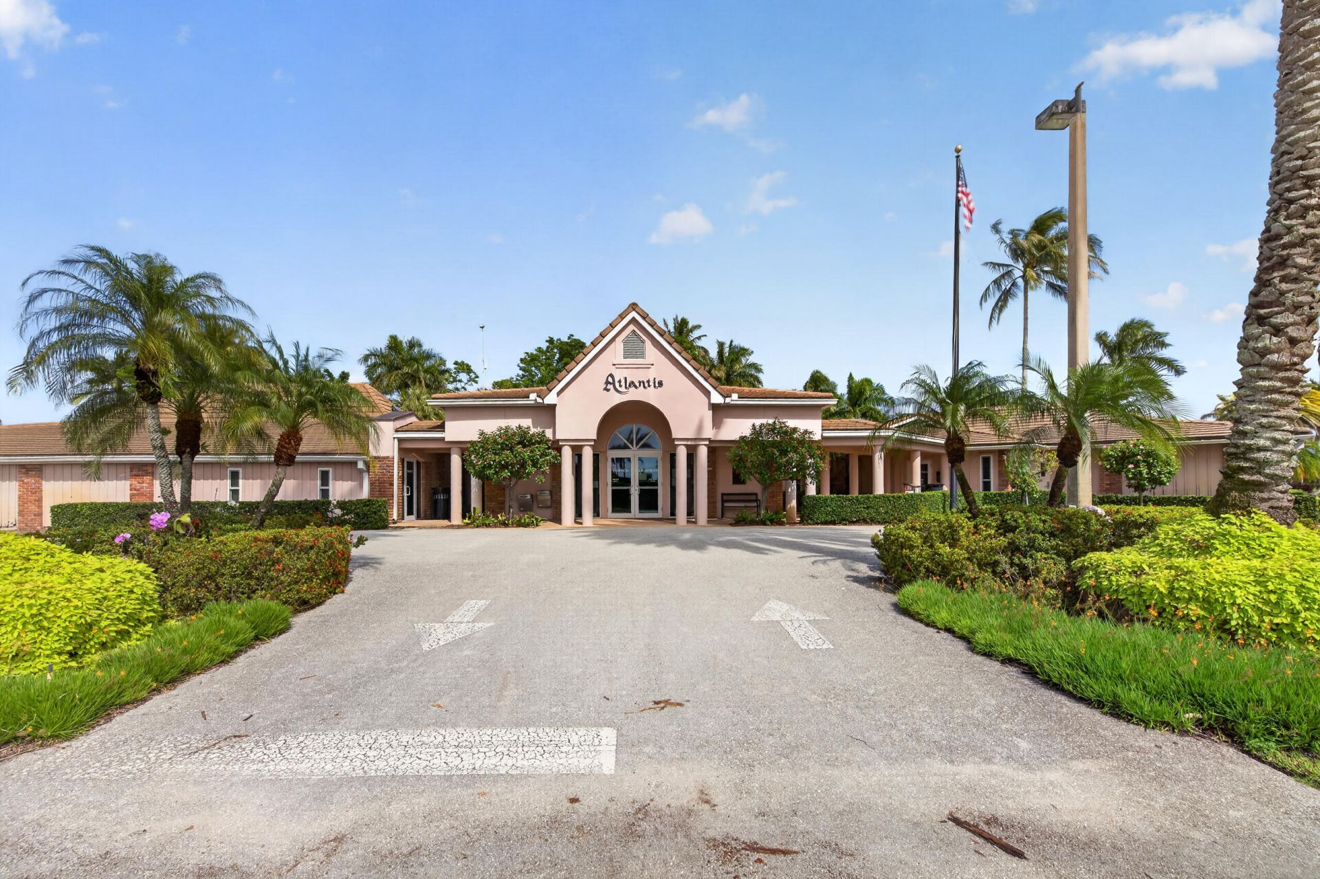 423 Pine Tree Court, Unit 23, Atlantis, FL 33462 Photo