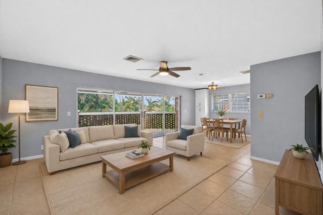 423 Pine Tree Court, Unit 23, Atlantis, FL 33462 Photo