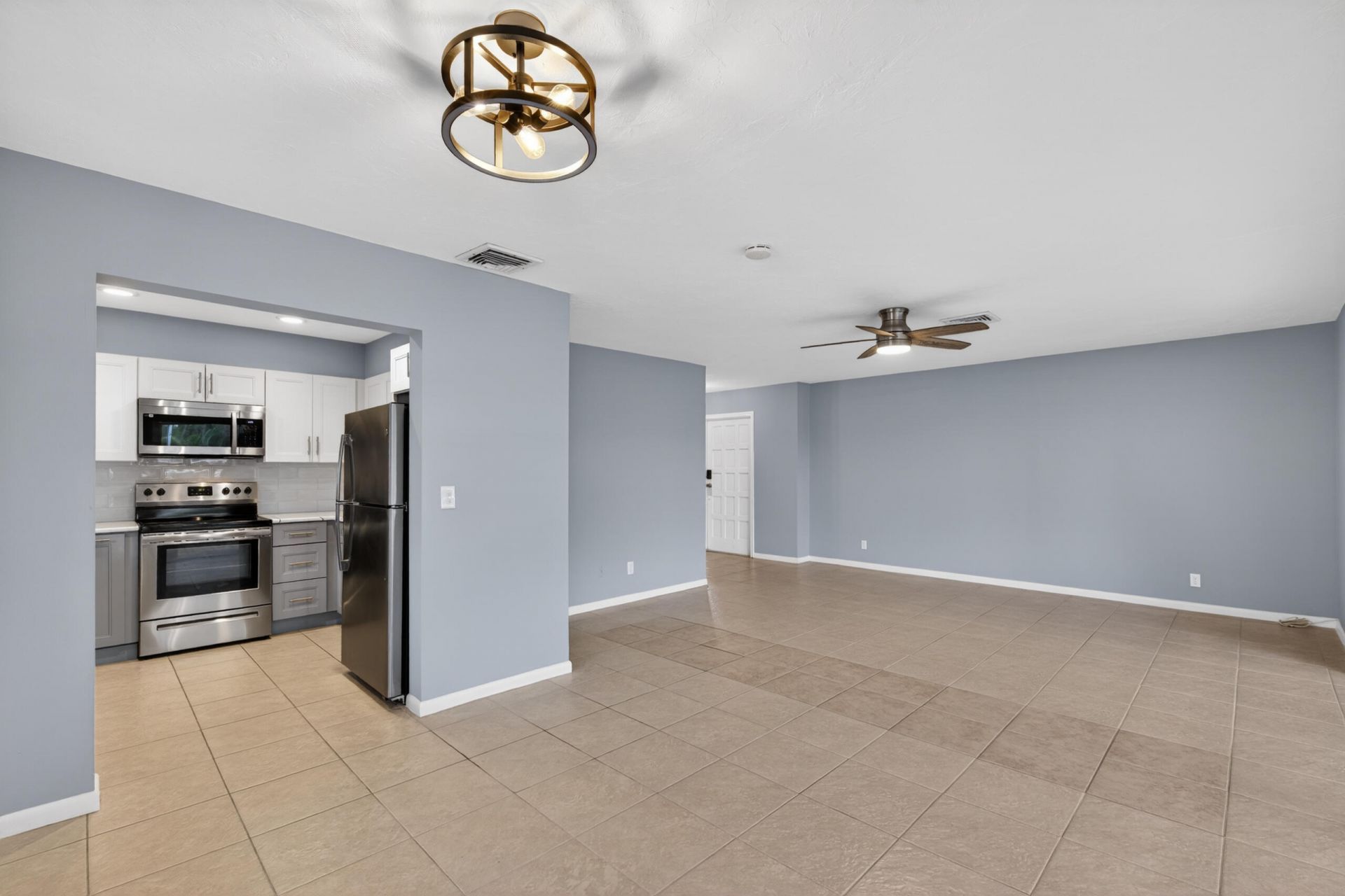 423 Pine Tree Court, Unit 23, Atlantis, FL 33462 Photo