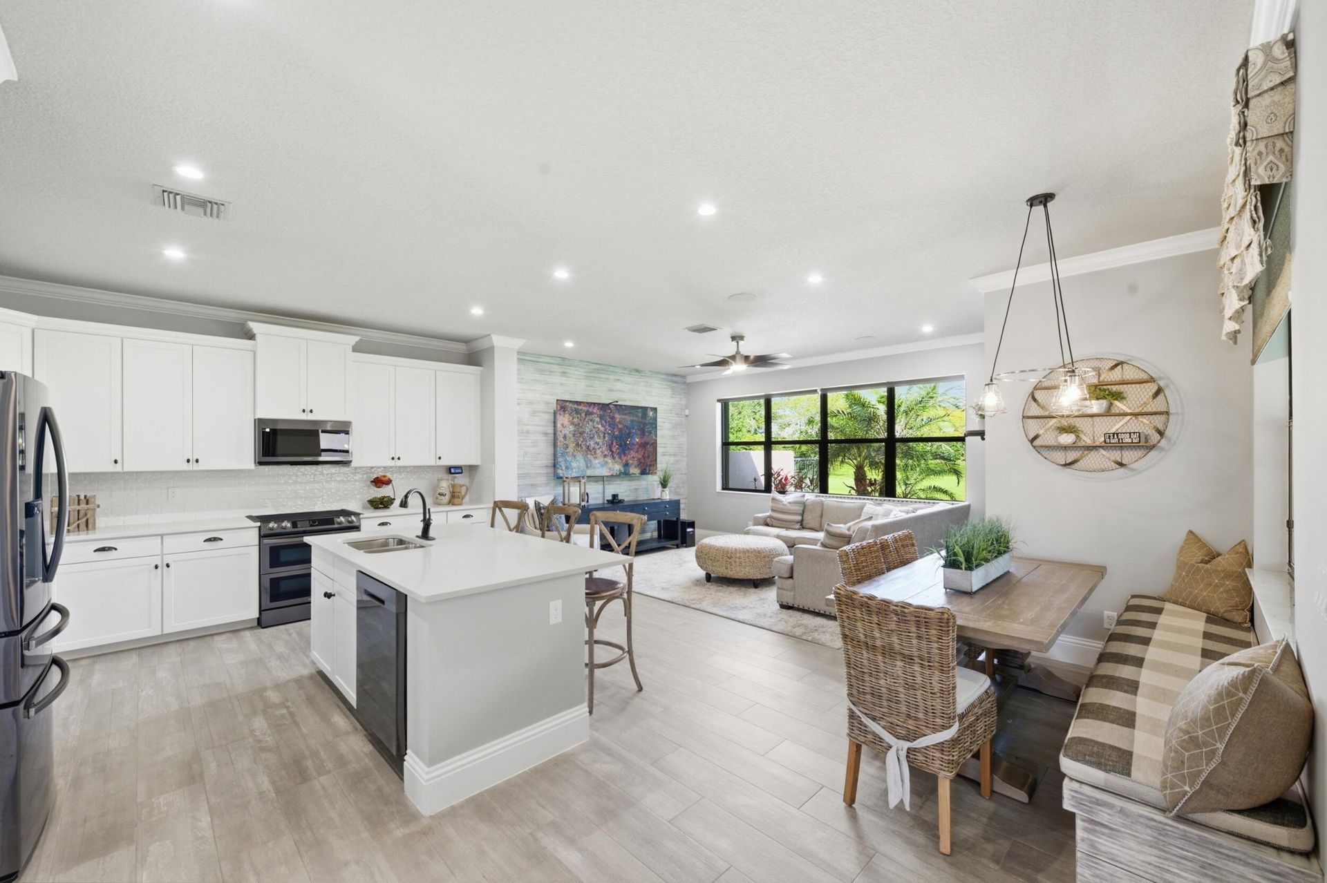 7605 Moonrise Drive, Lake Worth, FL 33467 Photo