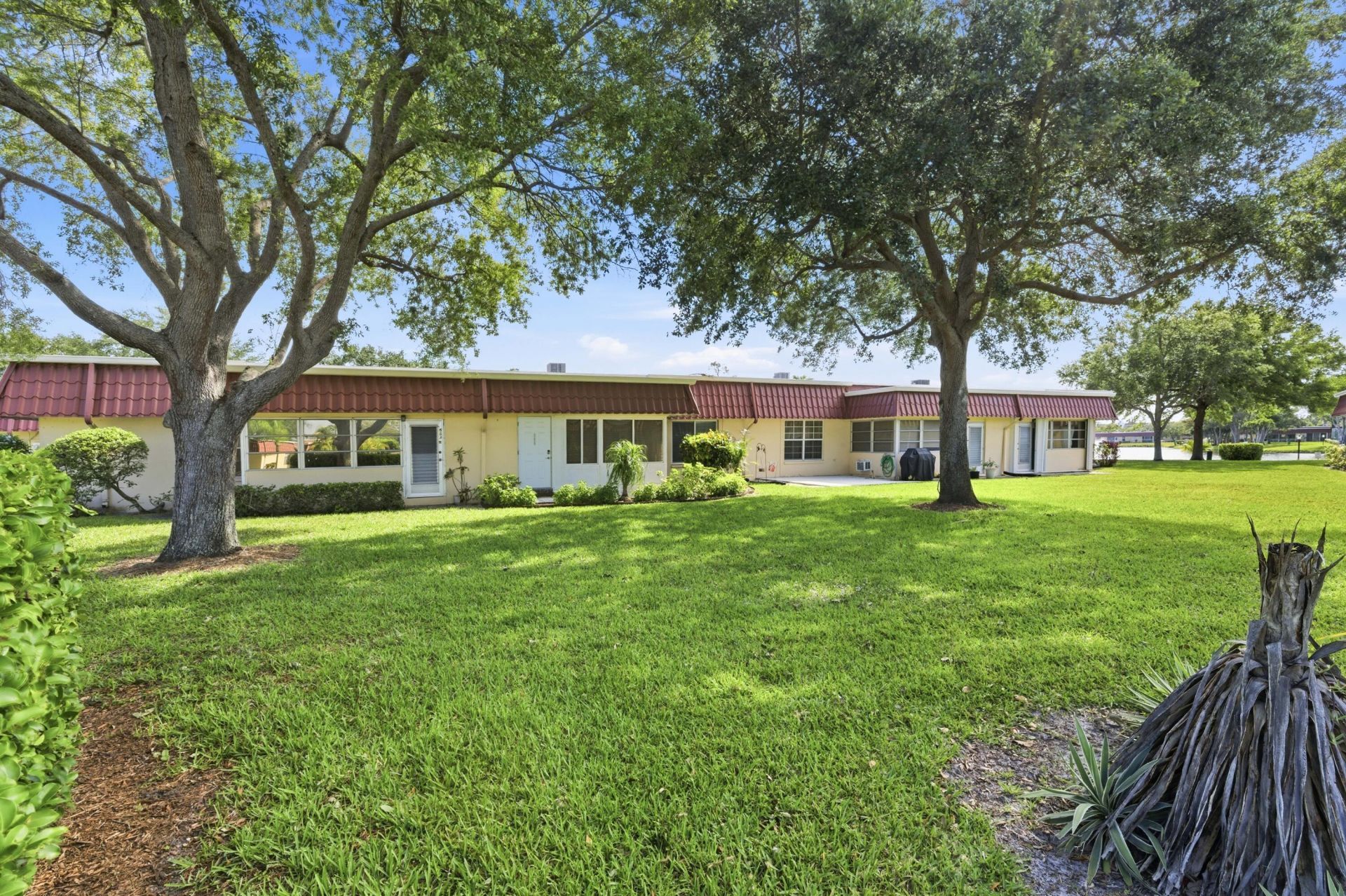 586 Laconia Circle, Lake Worth, FL 33467 Photo