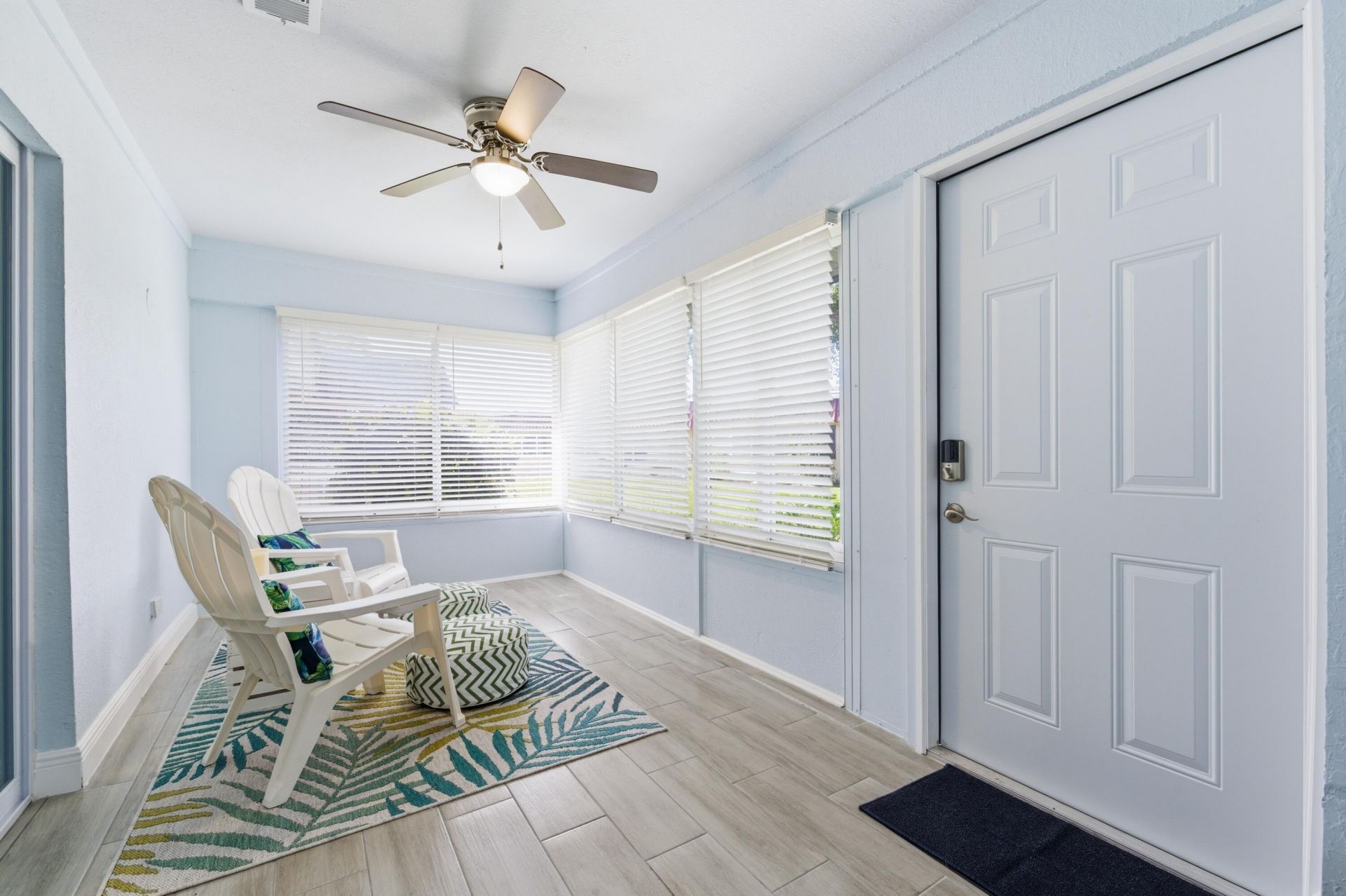 586 Laconia Circle, Lake Worth, FL 33467 Photo