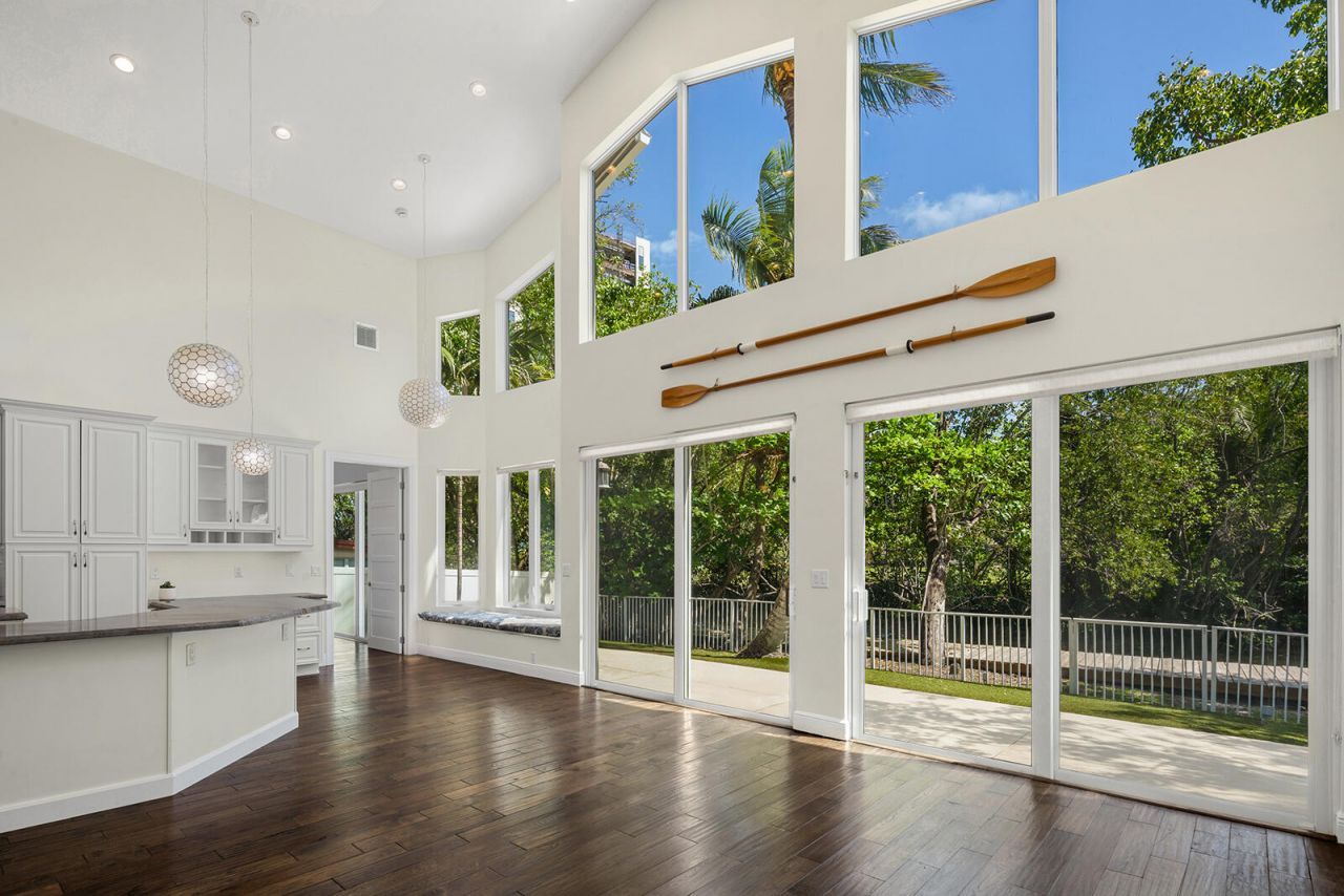 216 SE 10th Street, Fort Lauderdale, FL 33316 Photo