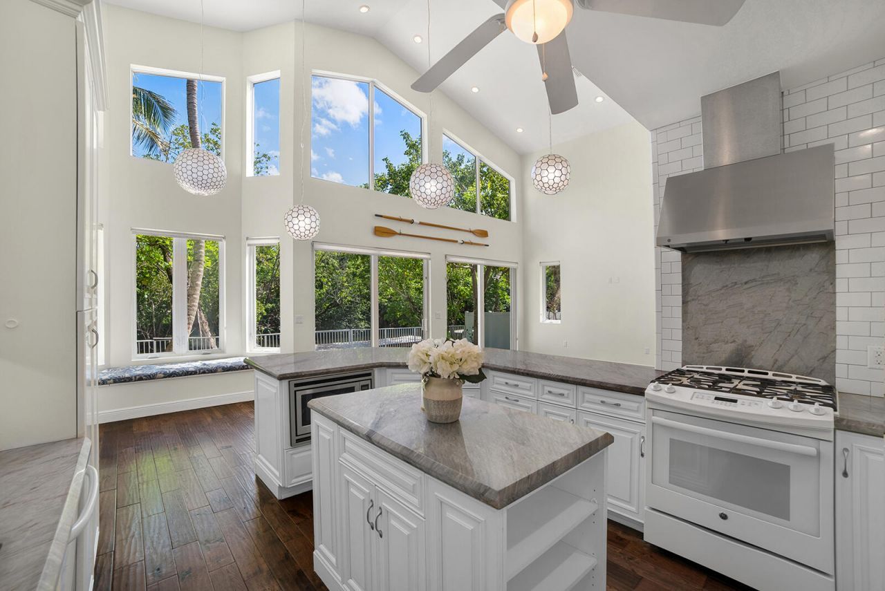 216 SE 10th Street, Fort Lauderdale, FL 33316 Photo