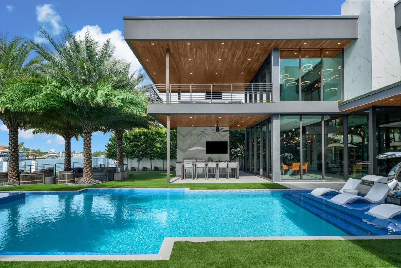 671 Middle River Drive, Fort Lauderdale, FL 33304 Photo