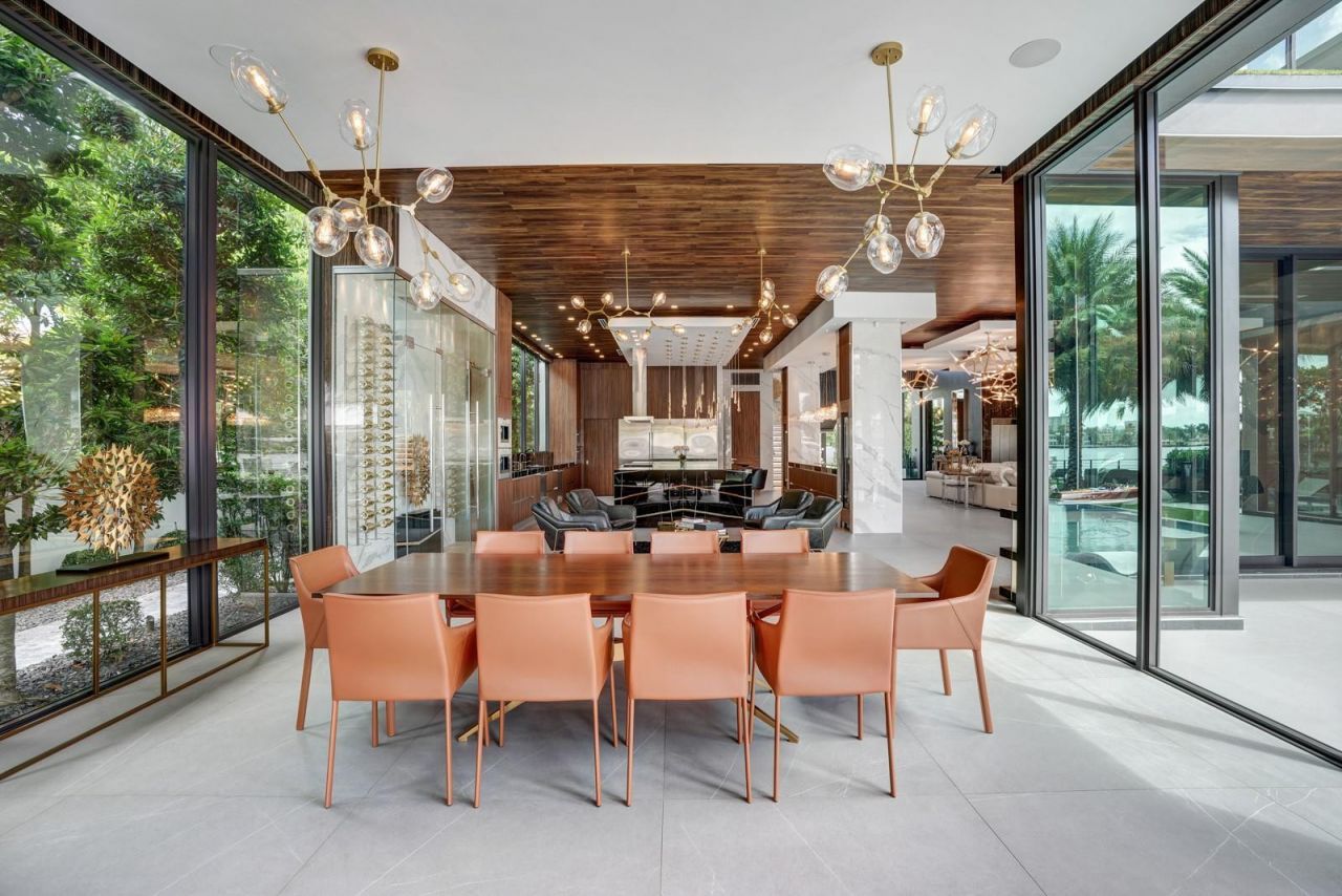 671 Middle River Drive, Fort Lauderdale, FL 33304 Photo