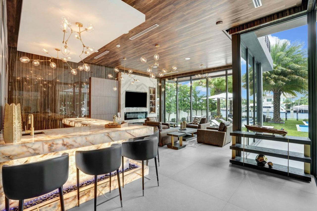 671 Middle River Drive, Fort Lauderdale, FL 33304 Photo