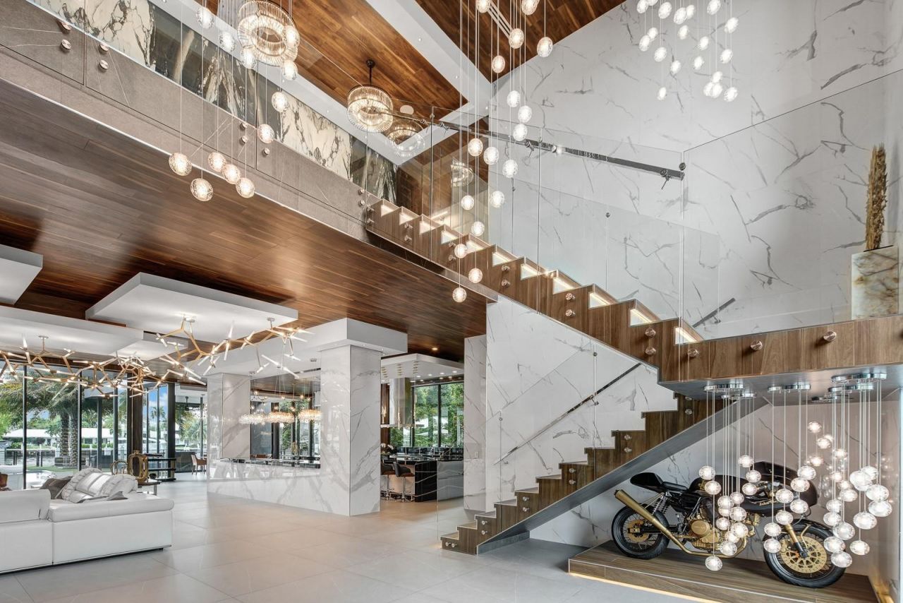 671 Middle River Drive, Fort Lauderdale, FL 33304 Photo