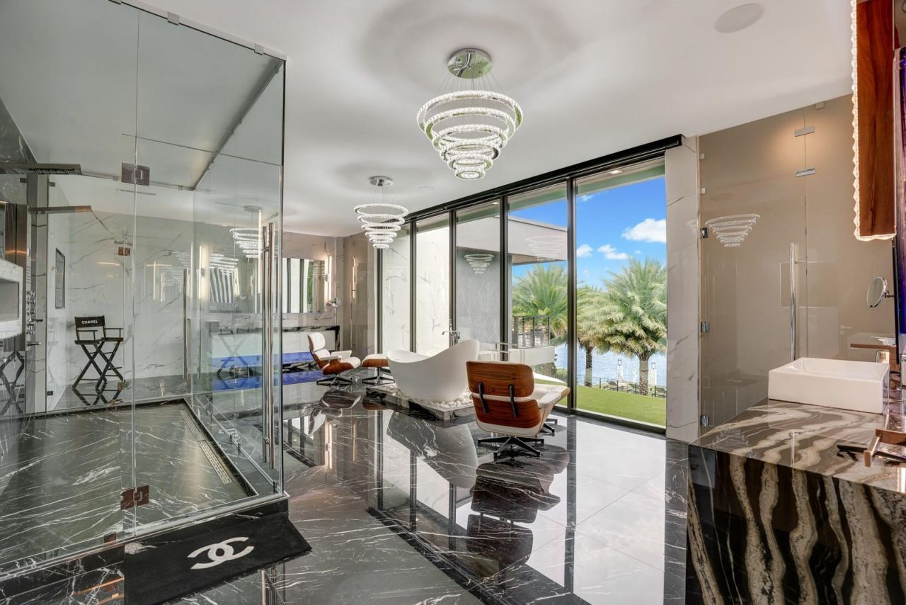 671 Middle River Drive, Fort Lauderdale, FL 33304 Photo