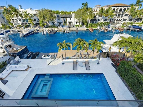 1517 SE 12th Court, Fort Lauderdale, FL 33316